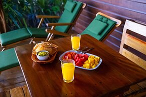 Casa Cayuco Eco-Adventure Lodge