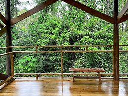 Casa Cayuco Eco-Adventure Lodge