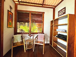 Casa Cayuco Eco-Adventure Lodge