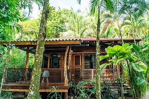 Casa Cayuco Eco-Adventure Lodge