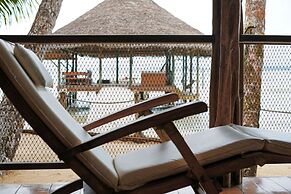 Casa Cayuco Eco-Adventure Lodge