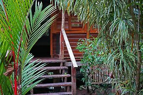 Casa Cayuco Eco-Adventure Lodge
