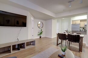 Great Business Condo at Pentagon City