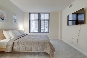 Great Business Condo at Pentagon City