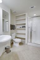 Great Business Condo at Pentagon City