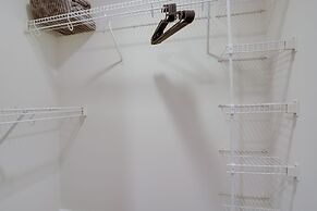 Great Business Condo at Pentagon City