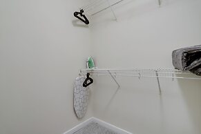 Great Business Condo at Pentagon City