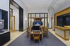 Great Business Condo at Pentagon City