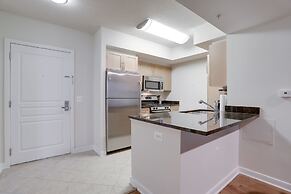Great Business Condo at Pentagon City
