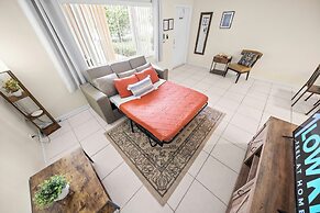 Coco Palms Apartments By Lowkl