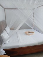 Majani Breeze