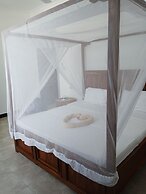 Majani Breeze