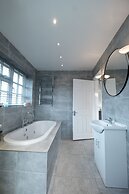 Riverwalk Apartment North