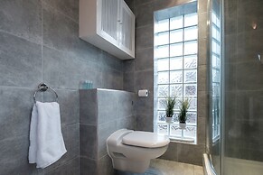 Riverwalk Apartment North