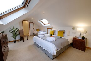 Riverwalk Apartment North