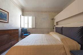 Belle Arti Penthouse-hosted by Sweetstay