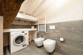 Belle Arti Penthouse-hosted by Sweetstay