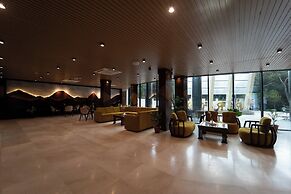 Paragon Hotel and Resort