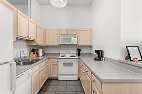 2BR/2BA In The Block Apartment by CozySuites