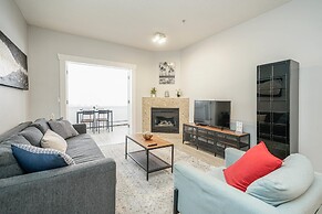 Cozy Condo w Parking Wifi Coffee - 5min2stampede