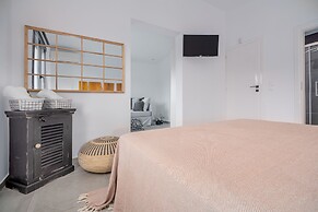 Mythos Luxury Villa-Skiathos