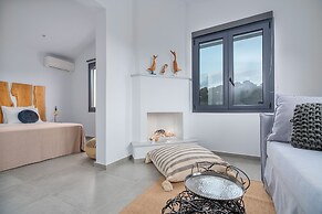 Mythos Luxury Villa-Skiathos