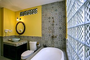 Hoi An Town Home Resort