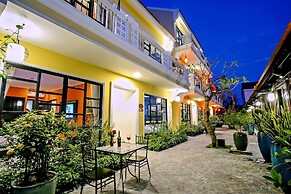 Hoi An Town Home Resort