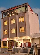 Pine Regency - Aravali's Peak view