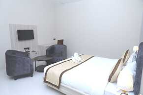 Pine Regency - Aravali's Peak view