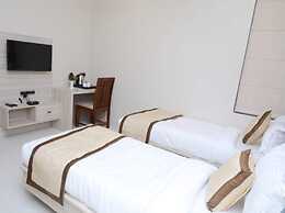 Pine Regency - Aravali's Peak view