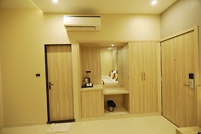 Pine Regency - Aravali's Peak view