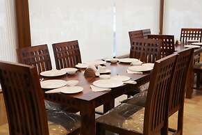 Pine Regency - Aravali's Peak view