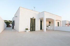 3240 Villa Rebecca by Barbarhouse