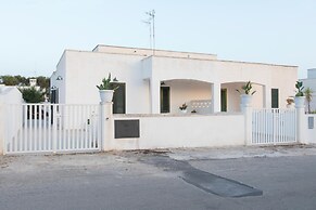 3240 Villa Rebecca by Barbarhouse