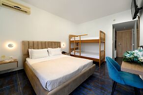 Ninos Grand Beach Hotel & Resort