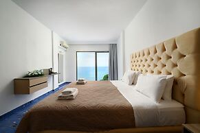 Ninos Grand Beach Hotel & Resort