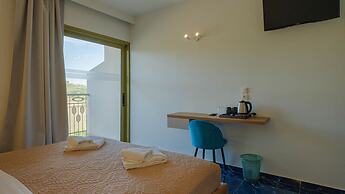 Ninos Grand Beach Hotel & Resort