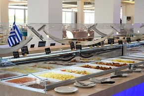 Ninos Grand Beach Hotel & Resort