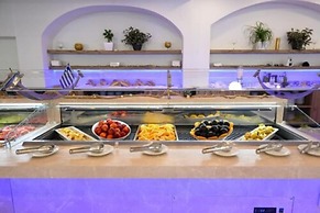 Ninos Grand Beach Hotel & Resort