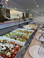 Ninos Grand Beach Hotel & Resort