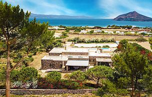 Luxury Breathtaking Villa in Paros