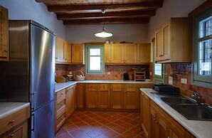 Luxury Breathtaking Villa in Paros