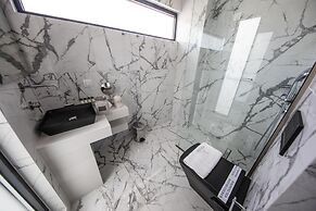 Beach Walk Luxury Suites