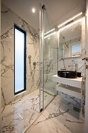 Beach Walk Luxury Suites