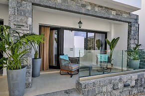 Beach Walk Luxury Suites