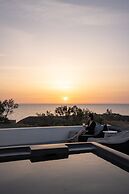 AKRI Suites Vourvoulos