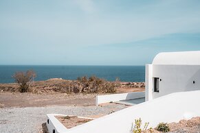 AKRI Suites Vourvoulos