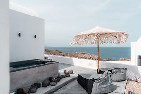 AKRI Suites Vourvoulos