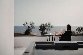 AKRI Suites Vourvoulos